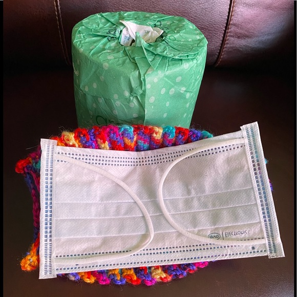 Hand-Knitted Face Mask - Picture 5 of 11